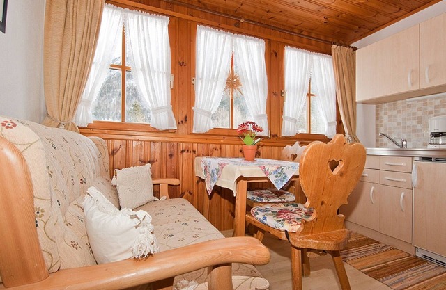 Studio Apartment 'Mini Apartment 2' with Mountain View, Shared Garden and Wi-Fi
