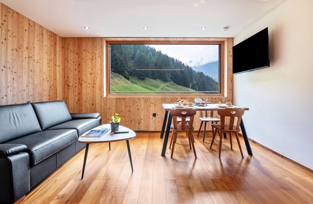 Studio Apartment 'Rumwaldhof Arnika' with Mountain View, Shared Terrace and Wi-Fi