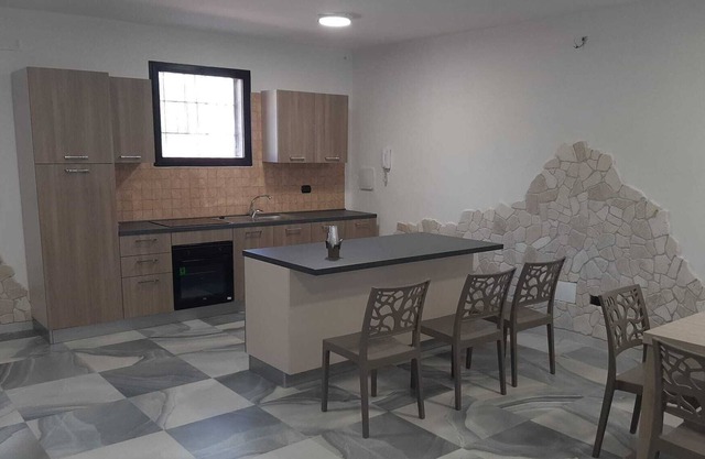 Studio Apartment 'Sala Olimpo' with Private Terrace, Wi-Fi and Air Conditioning