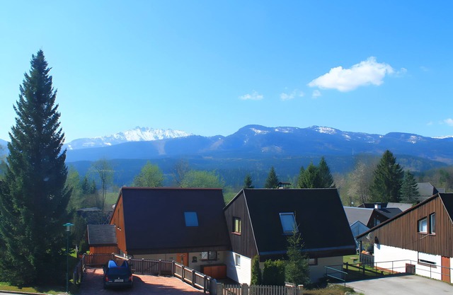 Studio Apartment 'Sonnenalm - Ferienwohnung' with Mountain View, Balcony and Wi-Fi