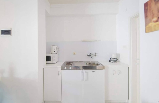 Studio apartment with terrace sea view