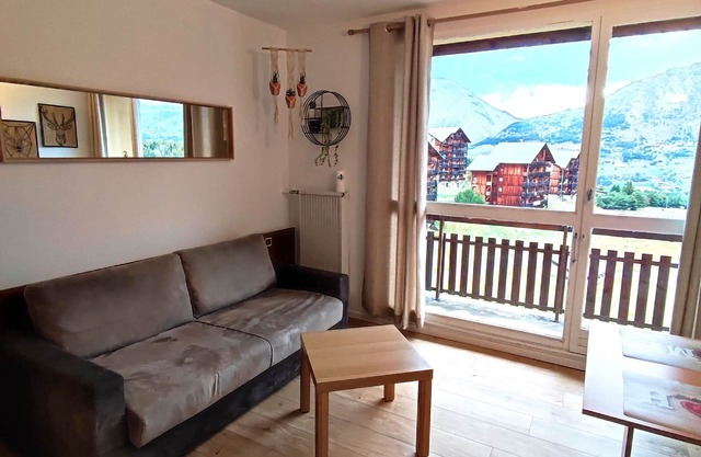 STUDIO AT THE FOOT OF THE SLOPES