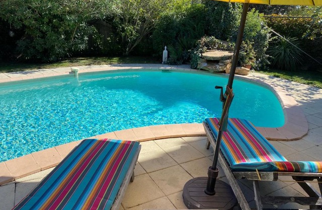 Studio bord de piscine