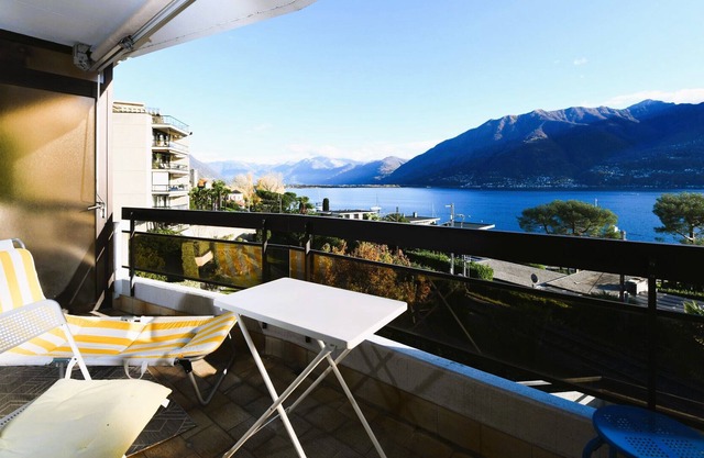 Studio by the Lake Maggiore Swisshomebnb