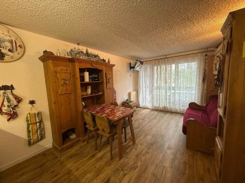 Studio confortable au pied des pistes de Corrençon-en-Vercors avec balcon et proche du golf - FR-1-515-125
