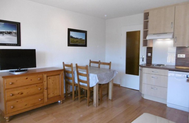 Studio cosy 4-5 pers, balcon sud, parking, proche commodités - FR-1-689-62