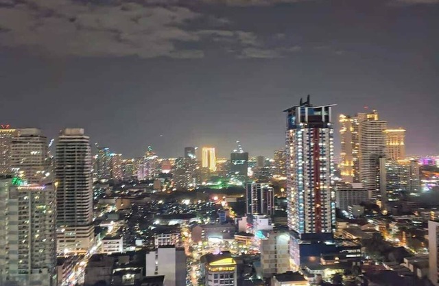 Studio Cozy Room on Birch Tower Malate, Manila with Balcony & Pool