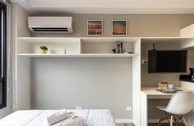 Studio CWB - Central - AYN017