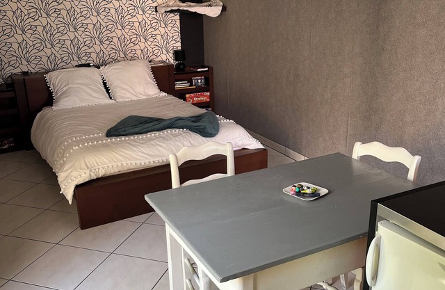 Studio de Vacances Indépendant , Calme Dans Petit Village