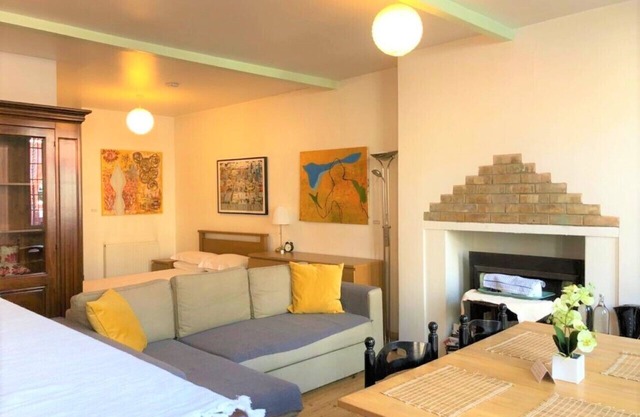 Studio Flat at Kentish Town (without kitchen)