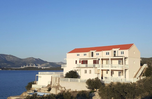 Studio flat near beach Cove Pještata, Pelješac (AS-14440-b)