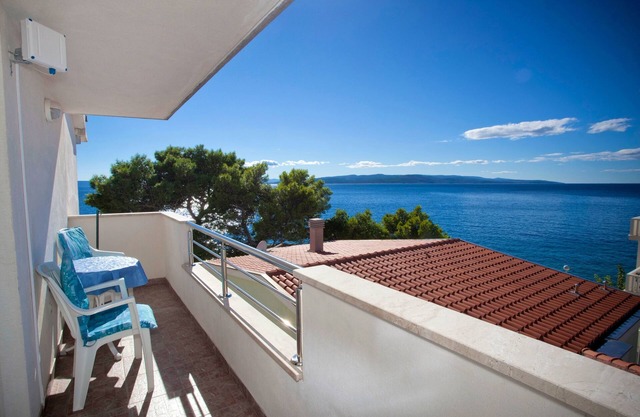 Studio flat near beach Promajna, Makarska (AS-2605-a)