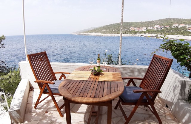 Studio flat near beach Zavalatica, Korčula (AS-189-a)