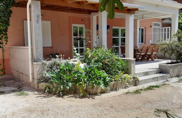 Studio flat with balcony Žuljana, Pelješac (AS-4576-a)