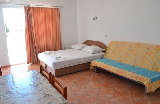Studio flat with balcony and sea view Gradac, Makarska (AS-13681-a)