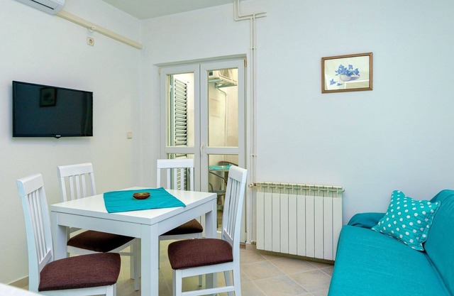 Studio flat with terrace Stari Grad, Hvar (AS-8726-d)