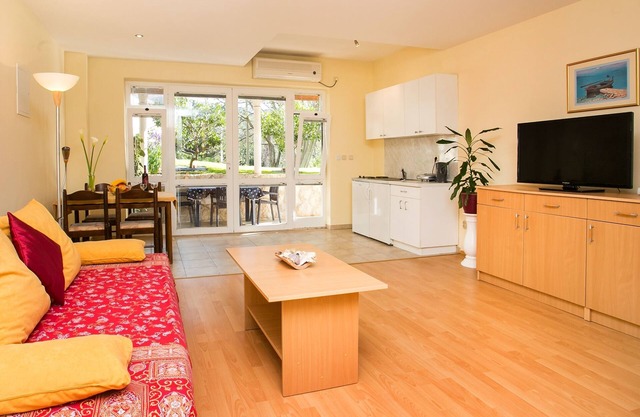 Studio flat with terrace Dubrovnik (AS-8593-a)