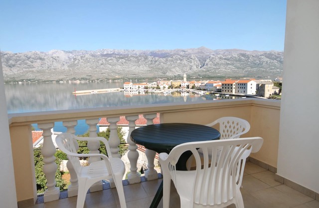 Studio flat with terrace and sea view Vinjerac, Zadar (AS-3248-l)