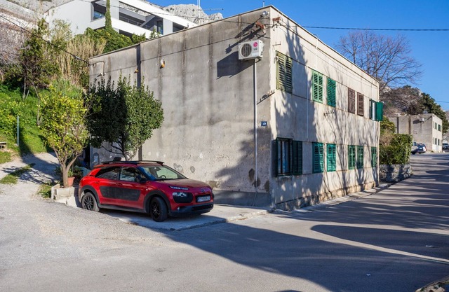 Studio flat with terrace and sea view Omiš (AS-20906-a)