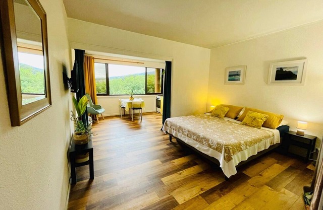 Studio Hina - Cosy, Quiet & Pool