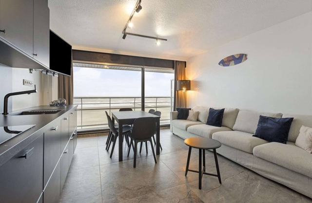 Studio in Blankenberge with Stunning Sea View