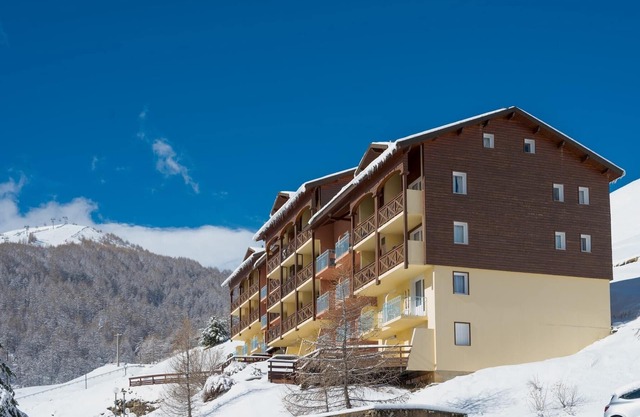 Studio in France with Mountain Views