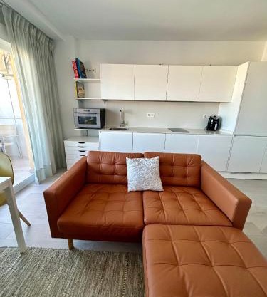 Studio in the center, city & sea views