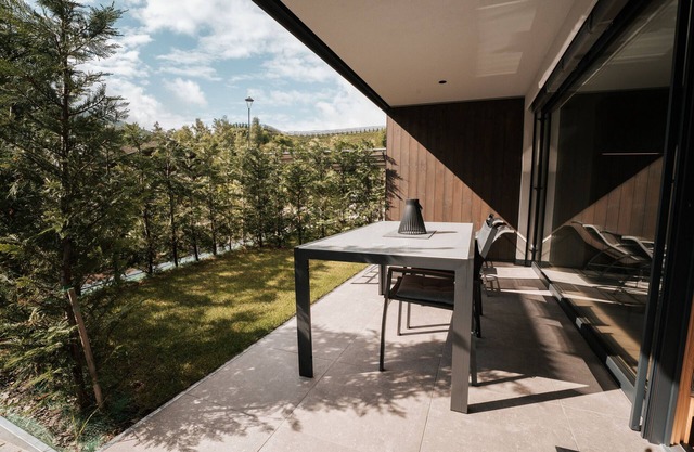 Studio Apartment 'Garden Lodge Exclusive Two' with Mountain View, Private Terrace and Wi-Fi
