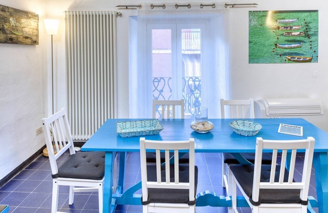 Studio Ivana: apartment for 3, in the centre of Levanto, 200m from beach