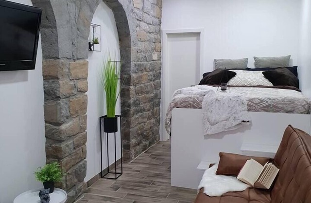 Studio Koper - Charming Studio in the Heart of Old Town