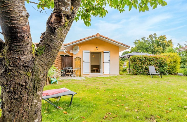 Studio "Maisonette between Forest and Ocean", with private terrace, private garden and Wi-Fi