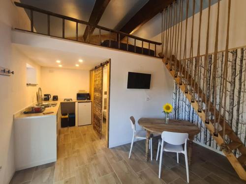 Studio mezzanine