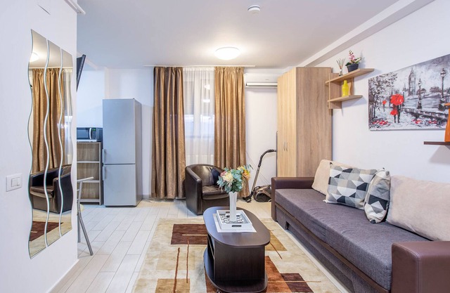 Studio Military Residence M7