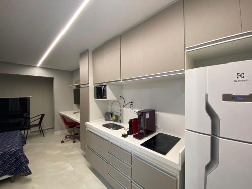 Studio Moderno Piscina Gym e Portaria 24h