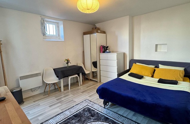 Studio Paris 18 - À Very quiet and cosy/5min walk to the metro