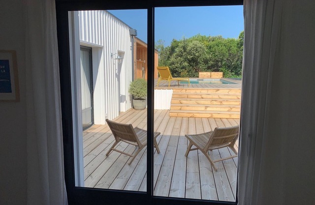 Studio pour 2 Personnes dans Villa Bord de mer Avec Piscine Chauffée