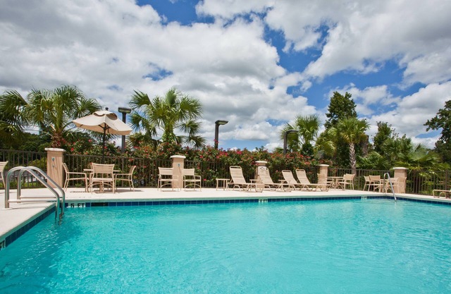Studio Suite in Tallahassee | FREE Breakfast + On-Site Business Center