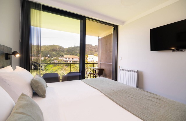 Studio superior w/kitchenett and balcony