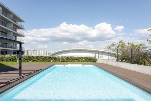 Studio w/Terrace, Pool & Gym | Antas by Host Wise