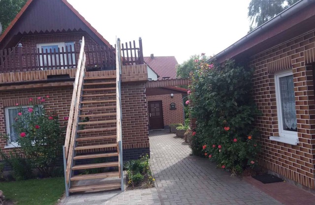 Studio with barbecue in the garden