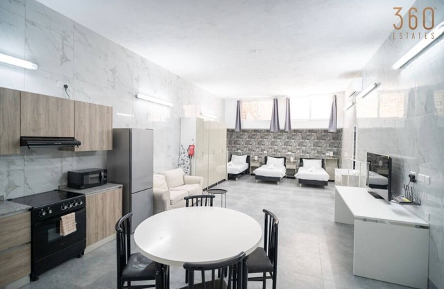 Studio with Full Kitchen & 3 Beds in Tarxien