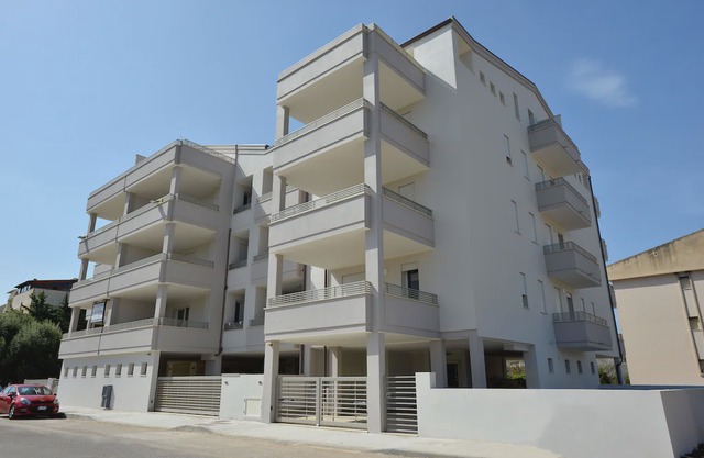 Studios, two-room and three-room apartments a few steps from the beach