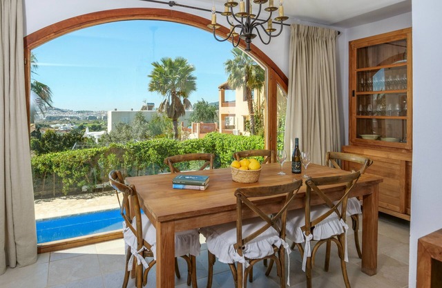 Stuning views´s villa with pool close to beach and Ibiza
