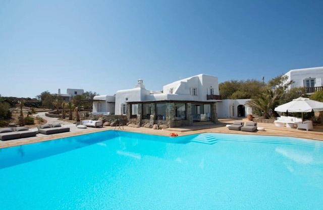 Stunning Villa with Infinity Pool in Mykonos