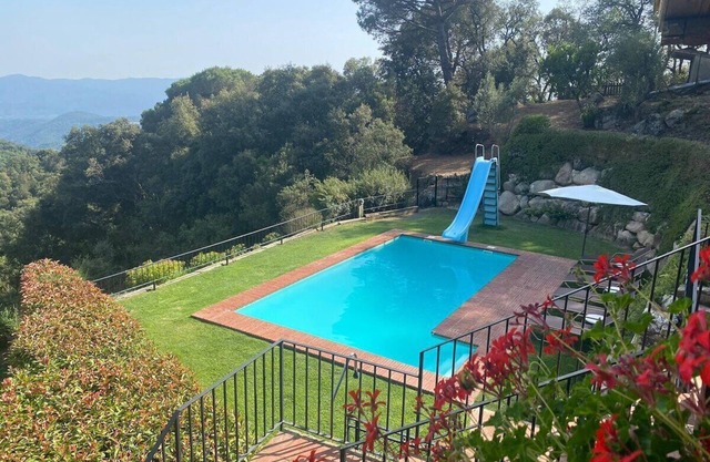 Stunning Costa Brava mountain retreat - beach 30km