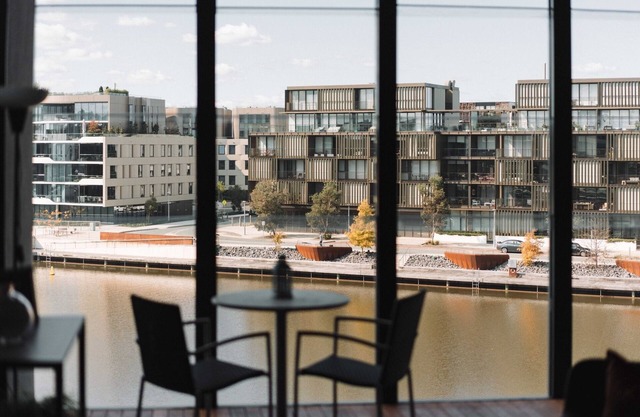 Stunning 1-Bed Above Foreshore with Water Views