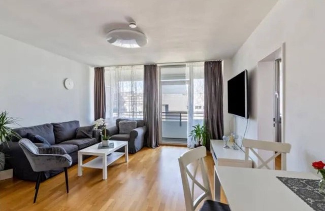 Stunning 1-Bed Apartment in Neuss