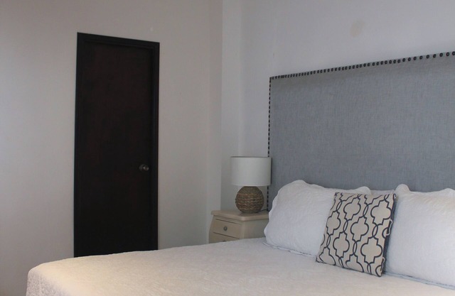 Stunning 10 BDR House in the Heart of the old Town