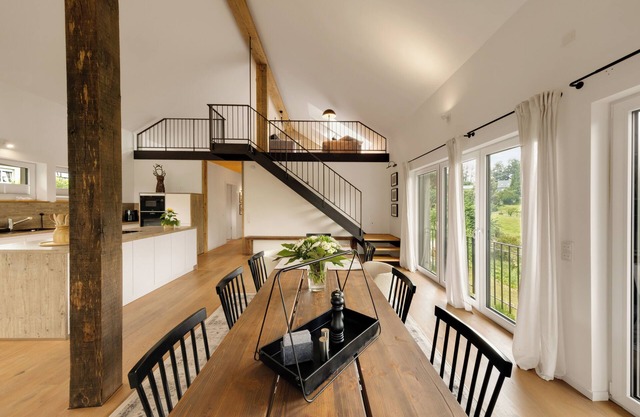 Stunning 160m2 Vacation Rental with Unrestricted Forest Views