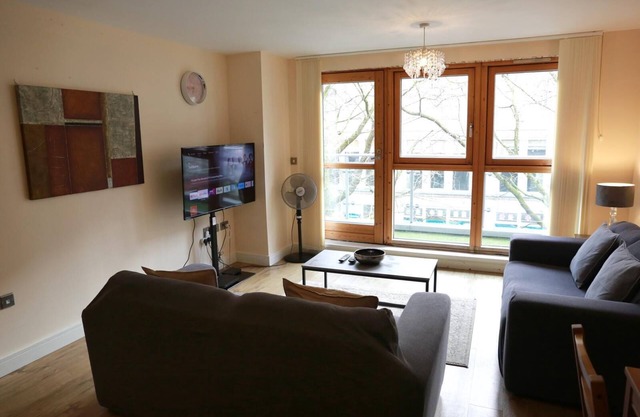 Stunning 2-Bed Apartment in Birmingham